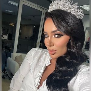 Meet your Posher, Araksia